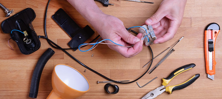 How to Identify Neutral Wire on Lamp Cord
